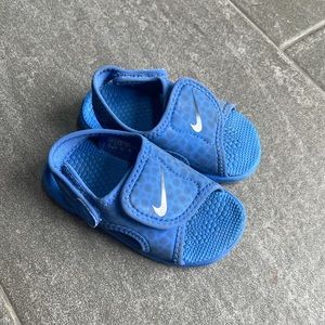 EUC Nike Sandals 5C